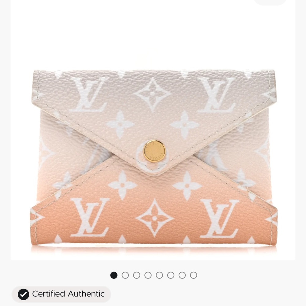 LOUIS VUITTON
Monogram By The Pool Small Kirigami
Pochette Insert Brume